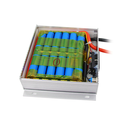 L'inizio 16v dell'automobile personalizza la banca eccellente eccellente della batteria del condensatore della batteria 16v 500f 2000f 3000f del condensatore